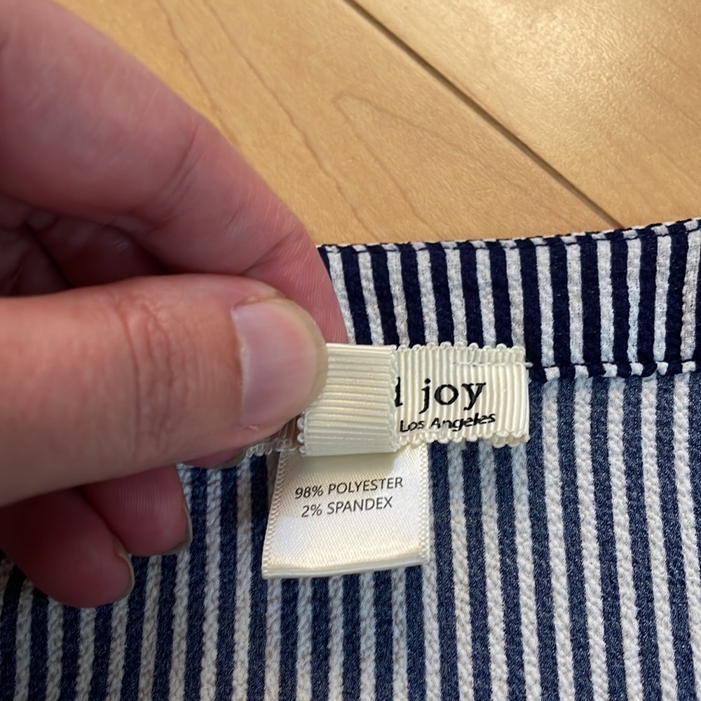 Francesca’s Faith & Joy striped blouse size medium - Picture 7 of 8